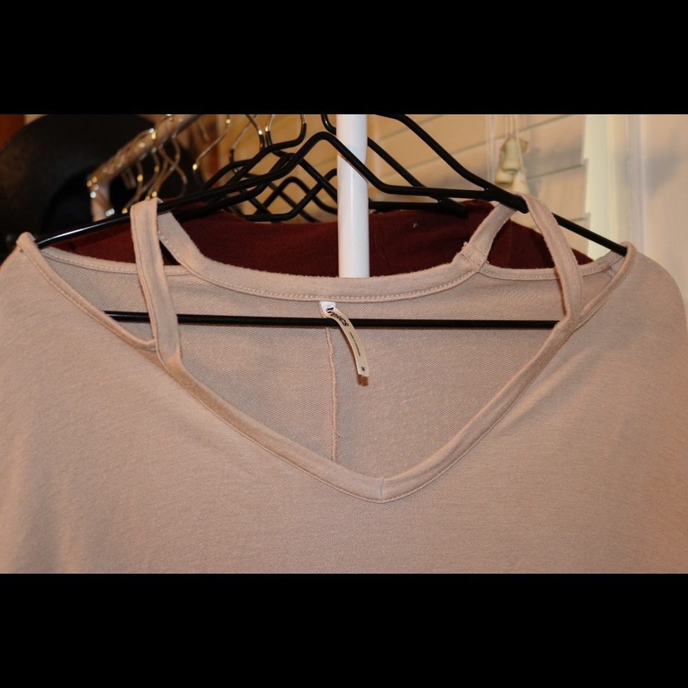 Blouse - Picture 2 of 2